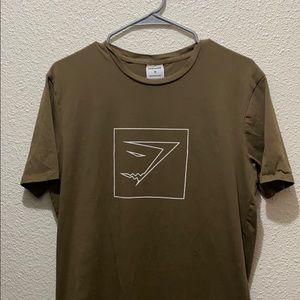 Gymshark camo green short sleeve, Men’s medium
